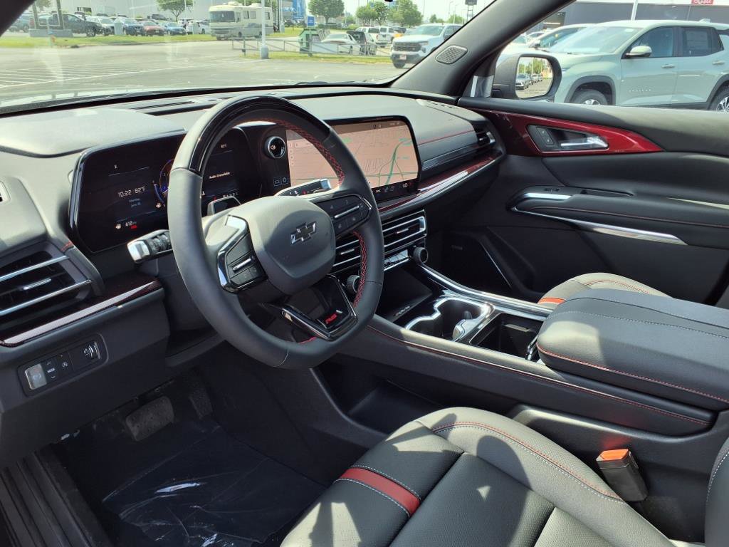 New 2025 Chevrolet Traverse RS w/ LPO, Floor Liner Package image 10
