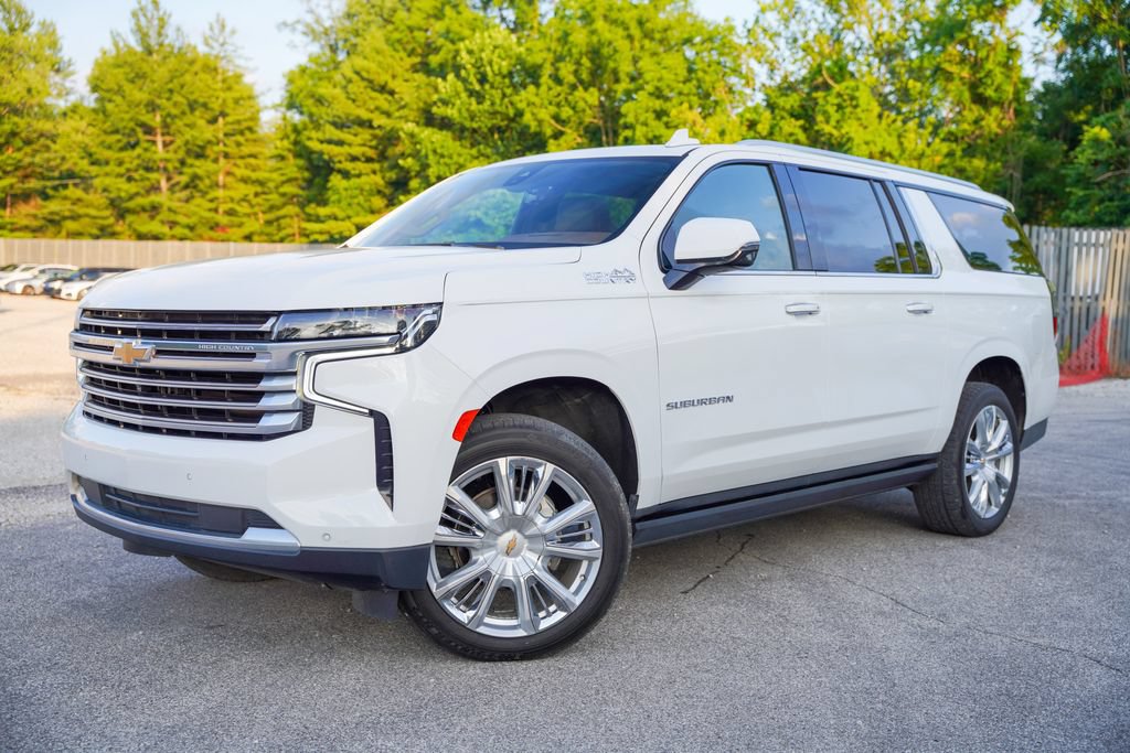 Used 2021 Chevrolet Suburban High Country w/ Premium Package AWD/4WD image 3