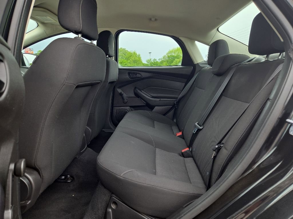 Used 2015 Ford Focus S FWD image 17