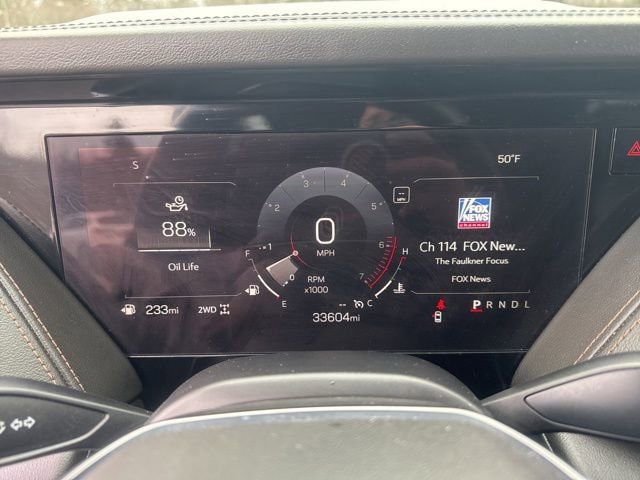 Used 2025 GMC Yukon XL AT4 AWD/4WD image 16