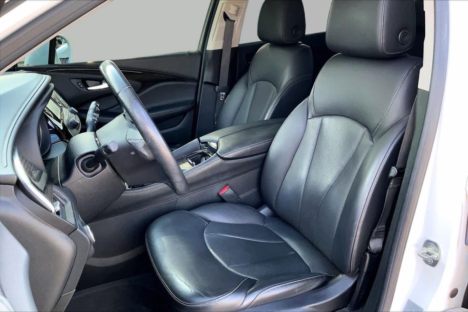 Used 2019 Buick Envision Essence FWD image 7