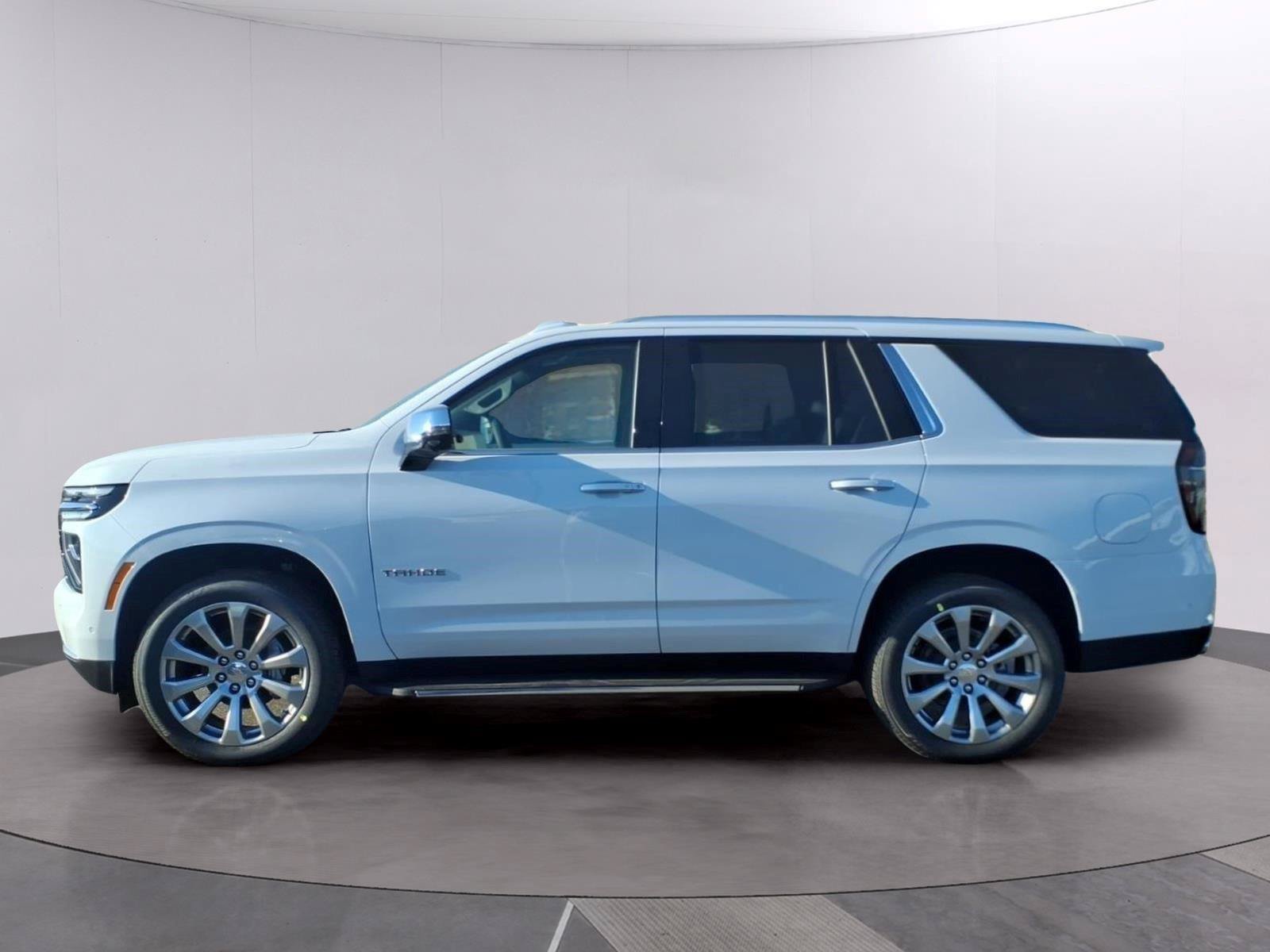 New 2026 Chevrolet Tahoe Premier w/ Sun And Tow Package AWD/4WD image 2