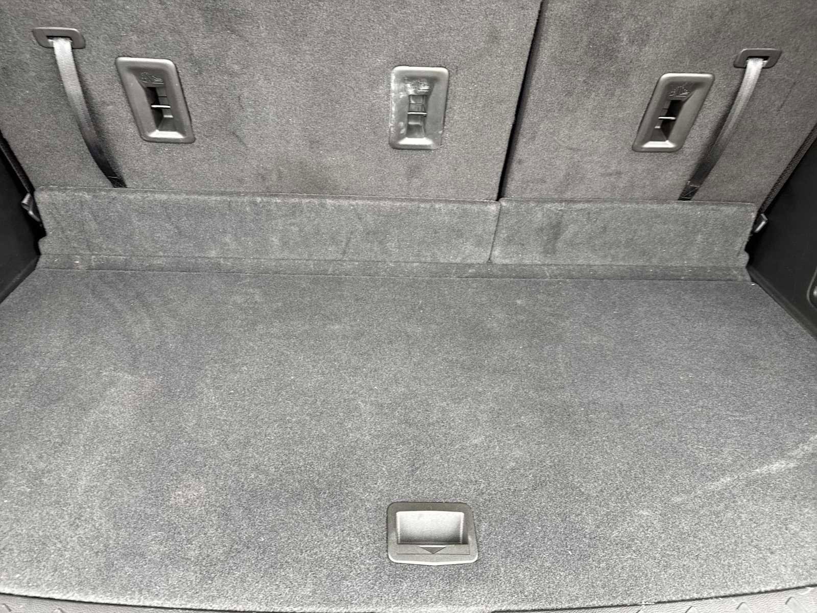 Used 2022 Chevrolet Traverse LT w/ LPO, Cargo Package image 33