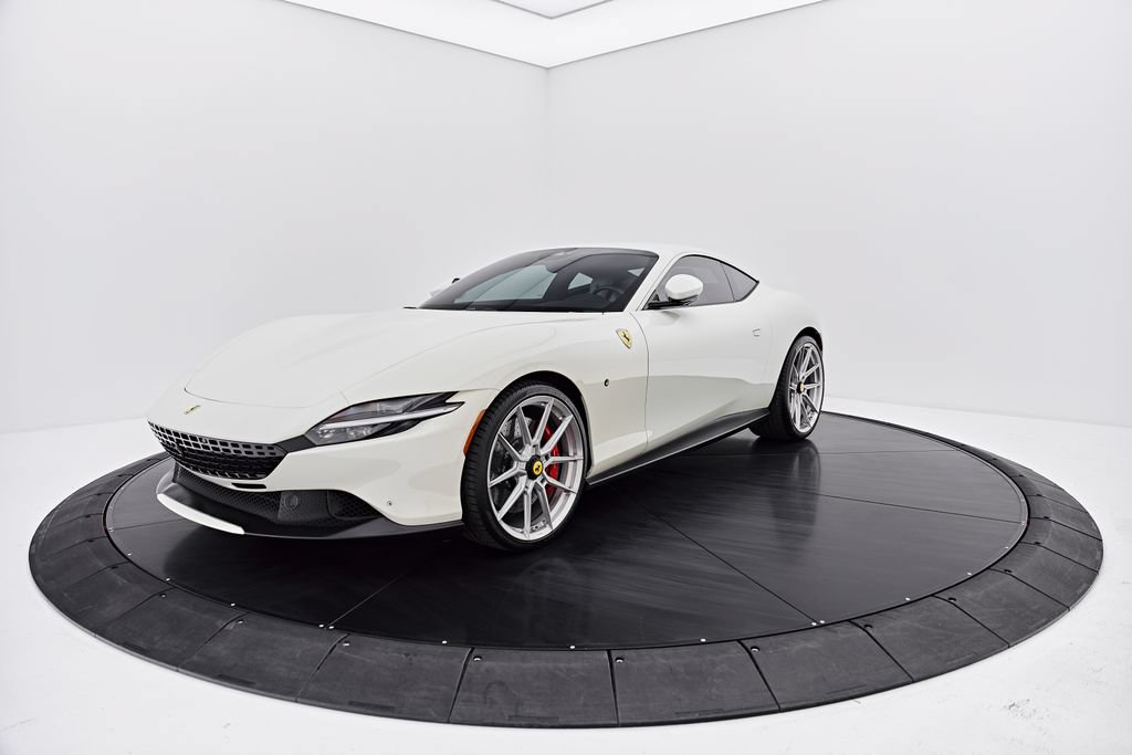 Used 2022 Ferrari Roma RWD image 11