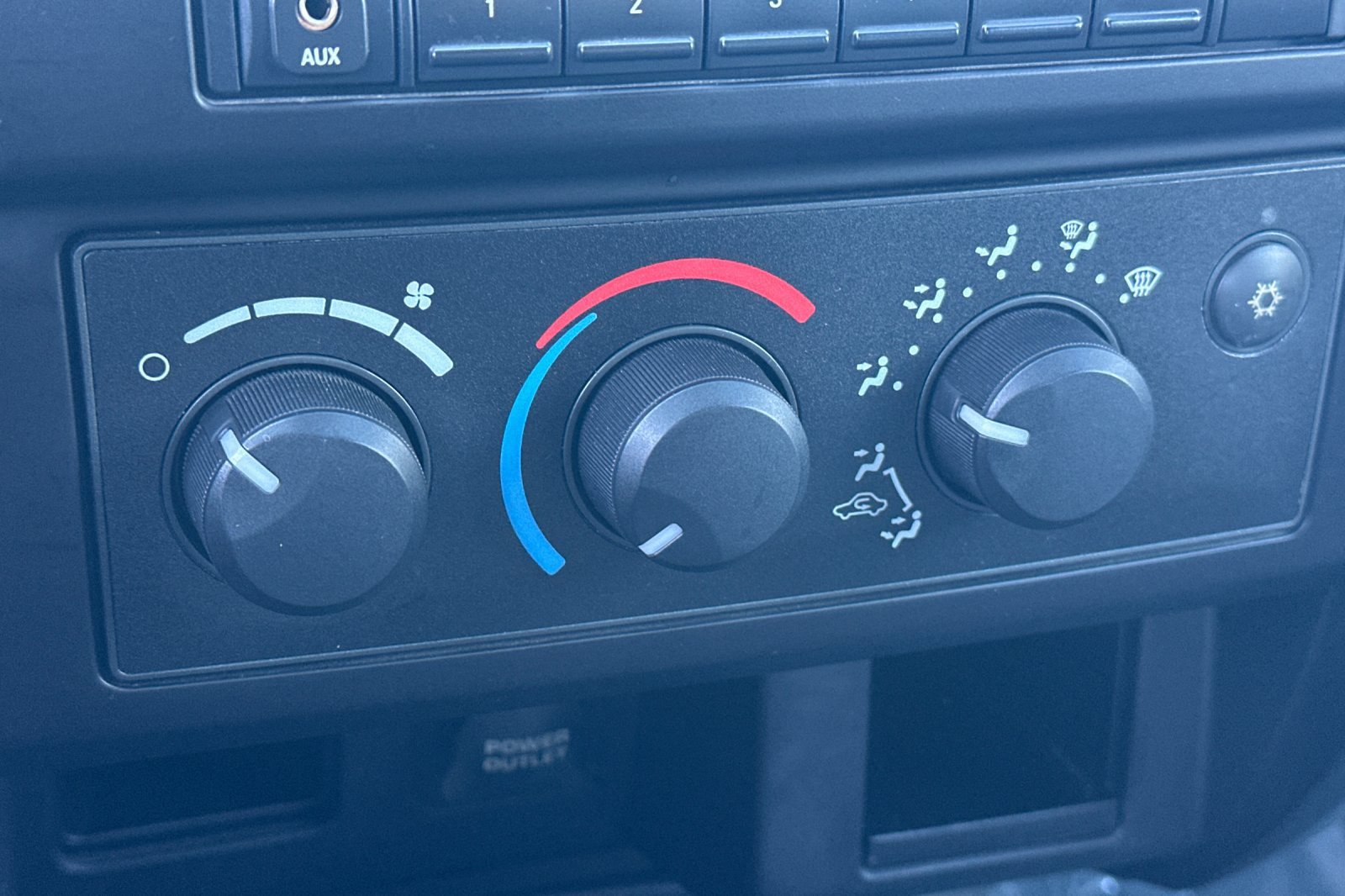 Used 2006 Dodge Dakota ST RWD image 16