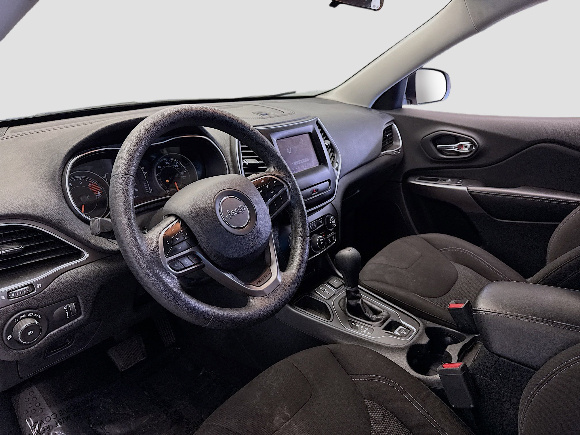 Used 2019 Jeep Cherokee Latitude w/ Popular Appearance Group image 7