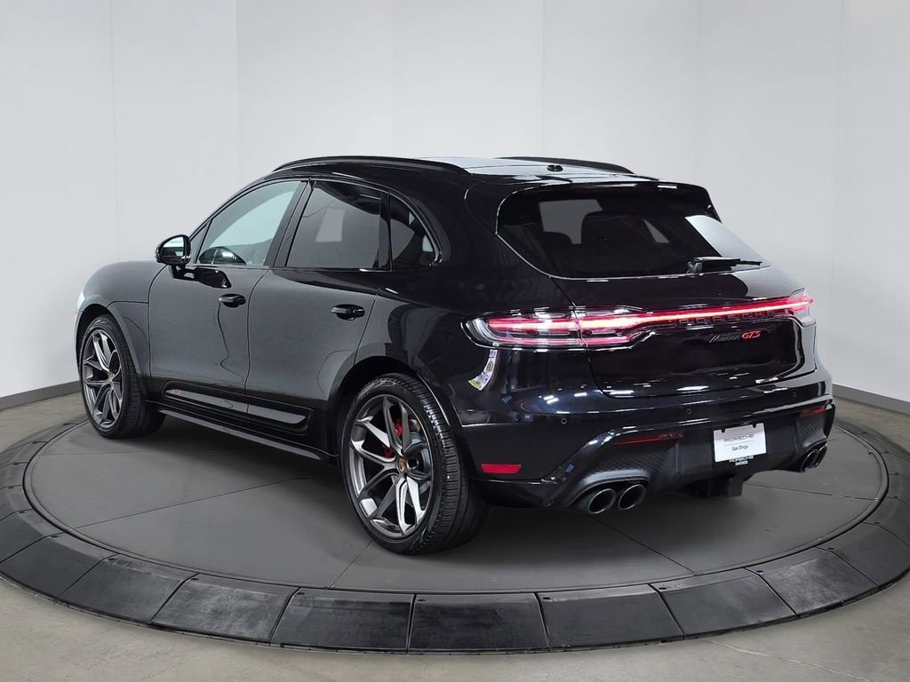 Certified 2025 Porsche Macan GTS image 3