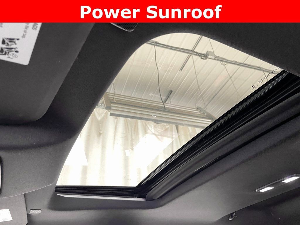 Used 2021 GMC Sierra 1500 AT4 w/ AT4 Premium Package image 5