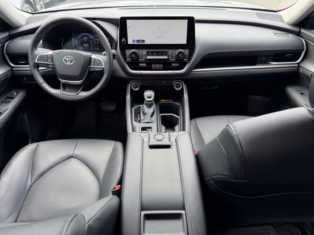 Used 2026 Toyota Grand Highlander AWD Hybrid image 12