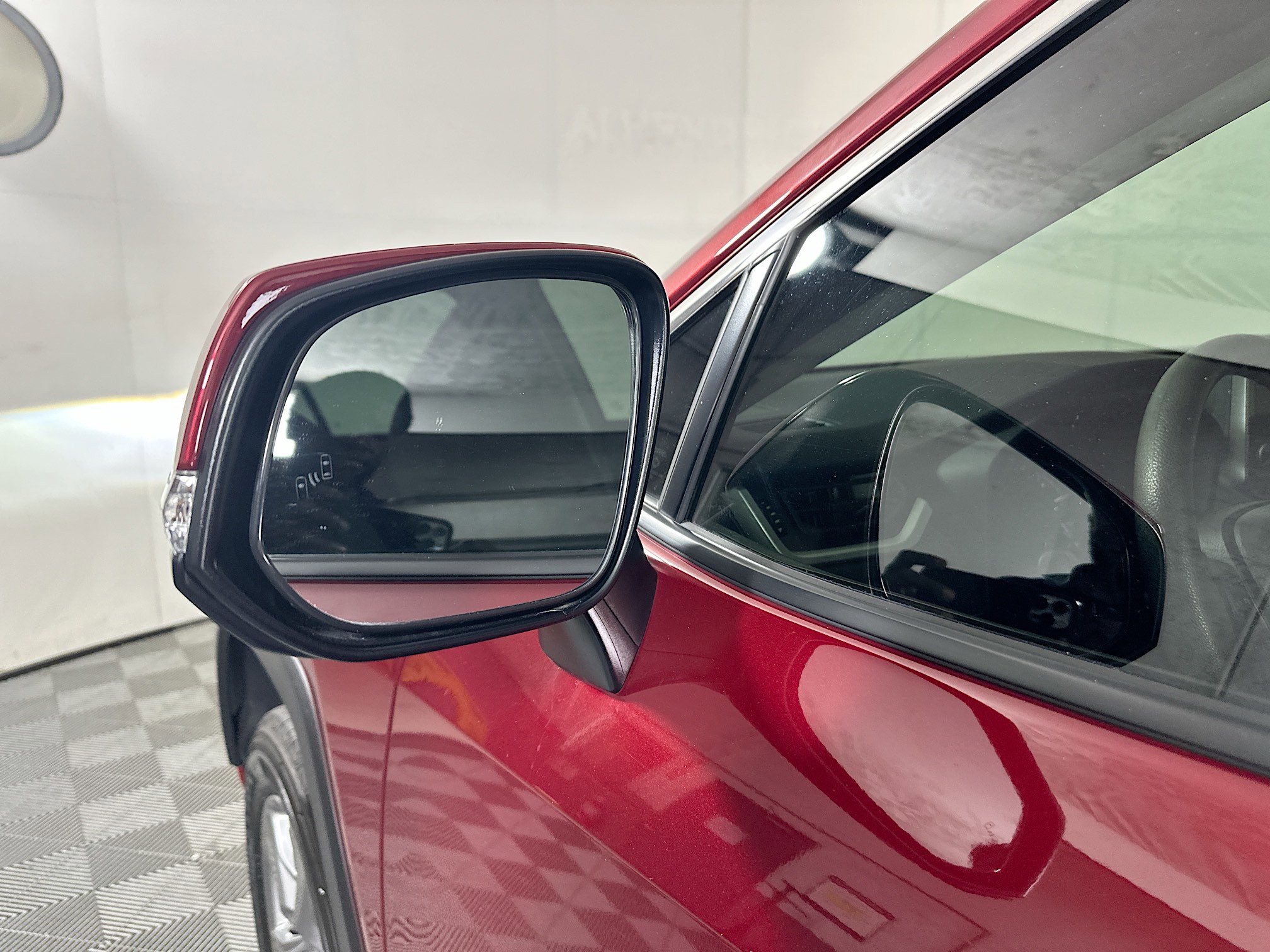 Used 2024 Toyota RAV4 XLE w/ Convenience Package FWD image 10