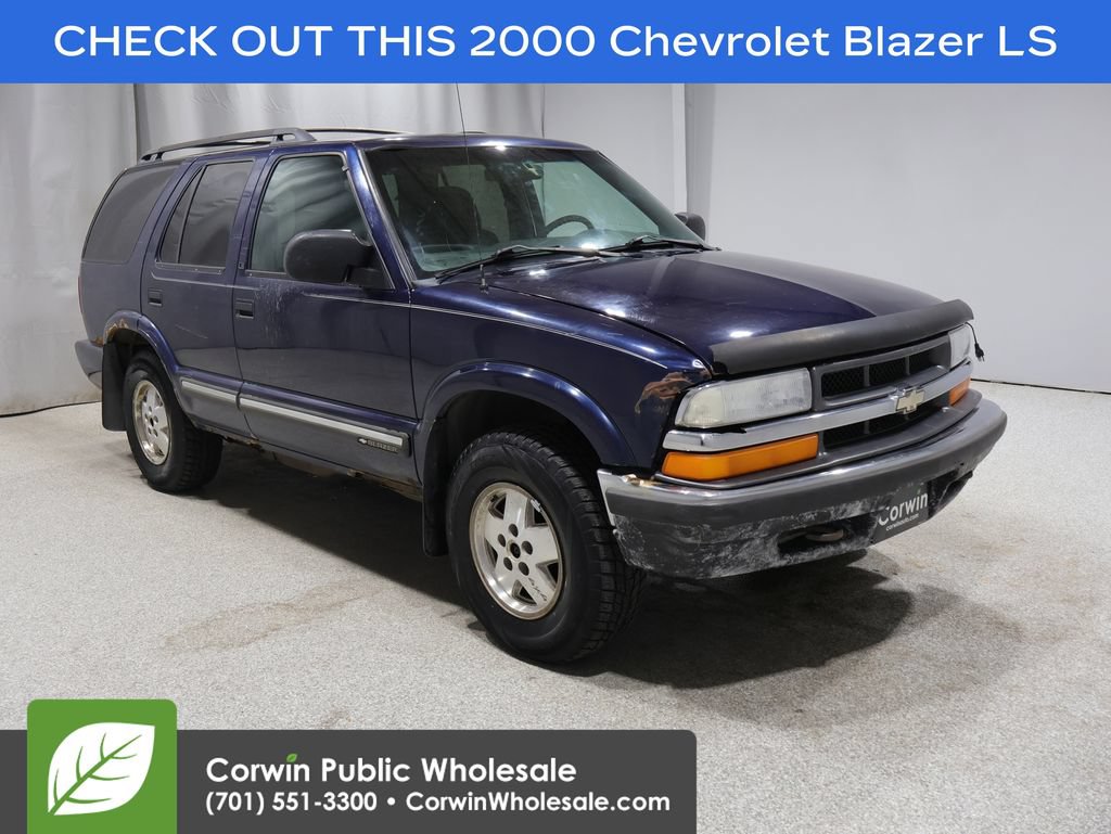 Used 2000 Chevrolet Blazer LS w/ LS Preferred Equipment Group AWD/4WD video 1
