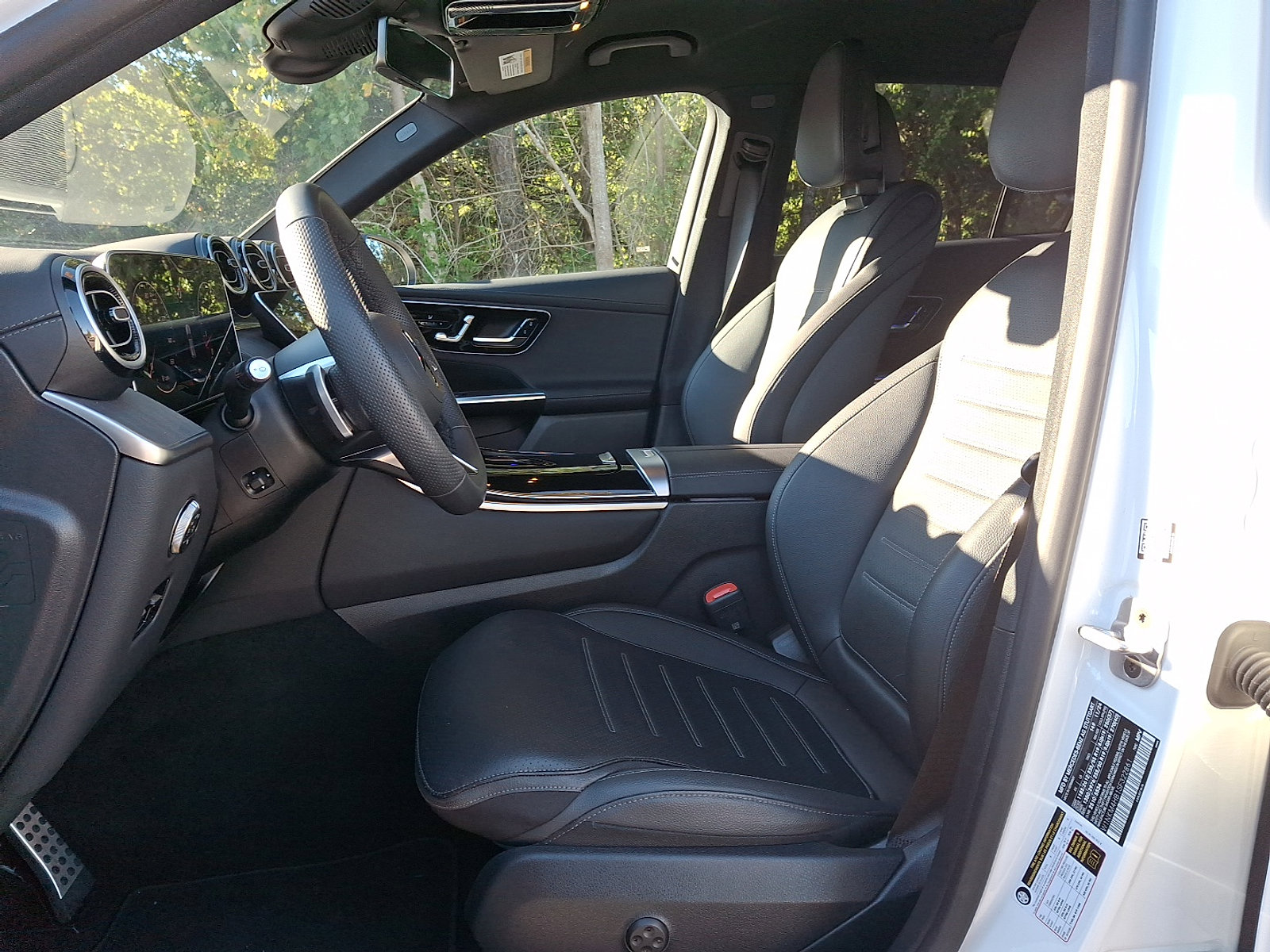 Certified 2025 Mercedes-Benz GLC 300 4MATIC image 13