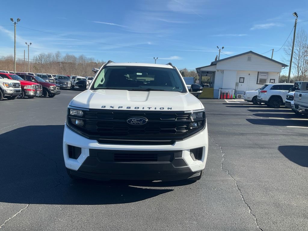 New 2026 Ford Expedition Max Active image 2