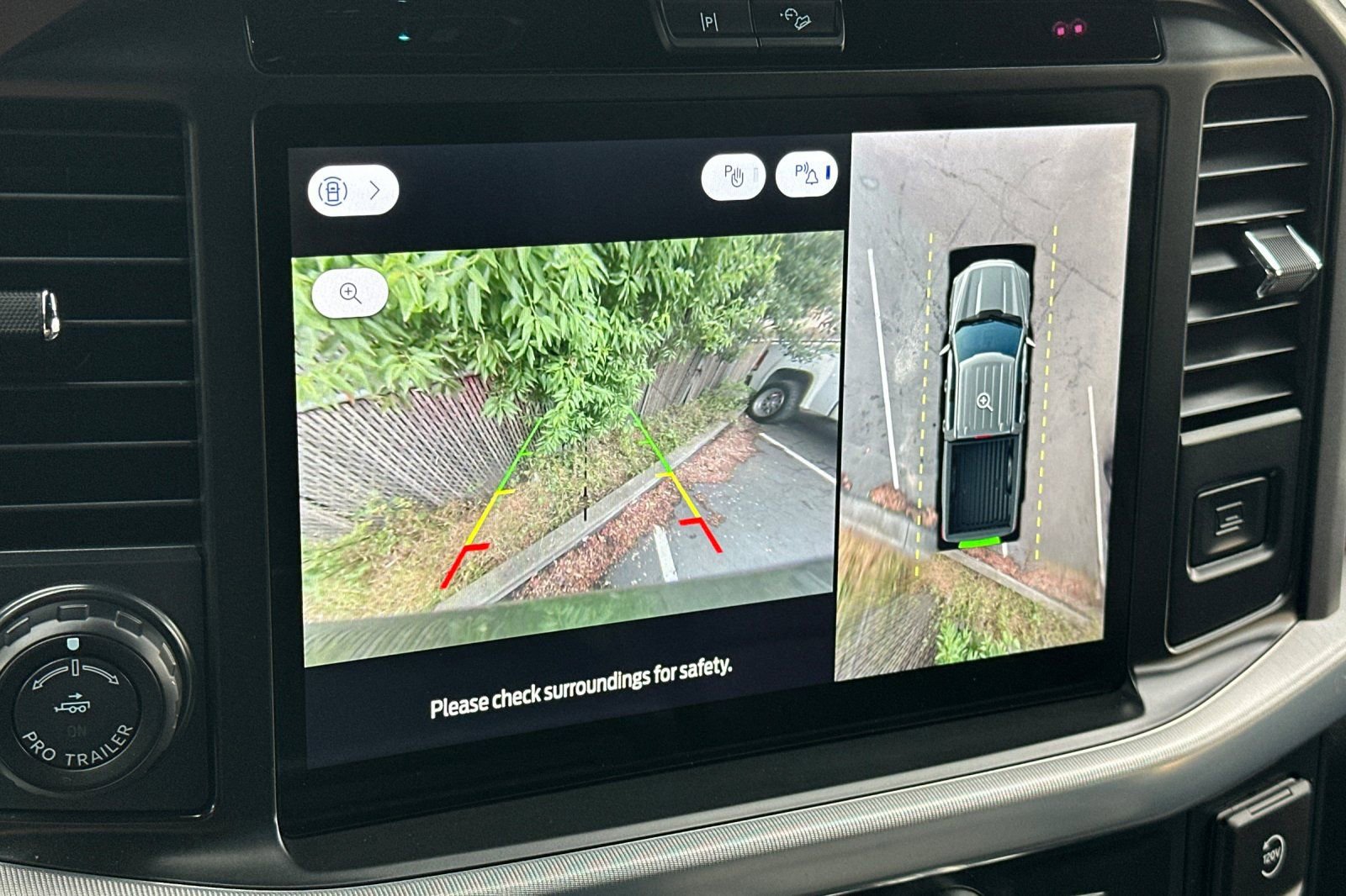 Used 2025 Ford F150 Lariat w/ Equipment Group 502A High image 17