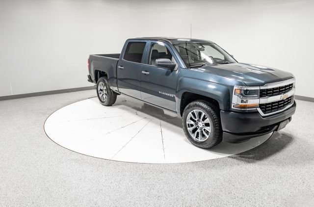 Used 2018 Chevrolet Silverado 1500 W/T AWD/4WD image 27