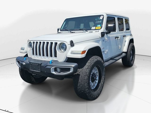 Used 2023 Jeep Wrangler Unlimited Sahara w/ Cold Weather Group AWD/4WD image 7