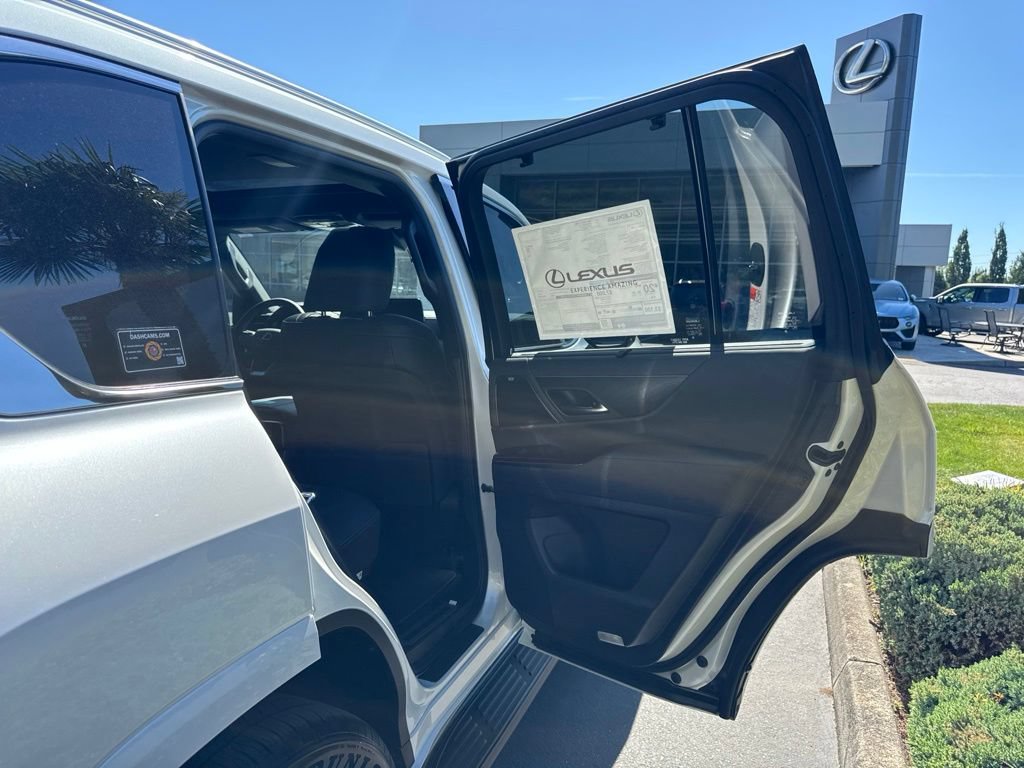 New 2026 Lexus LX 700h Luxury w/ Accessory Package (Z1) AWD/4WD image 17