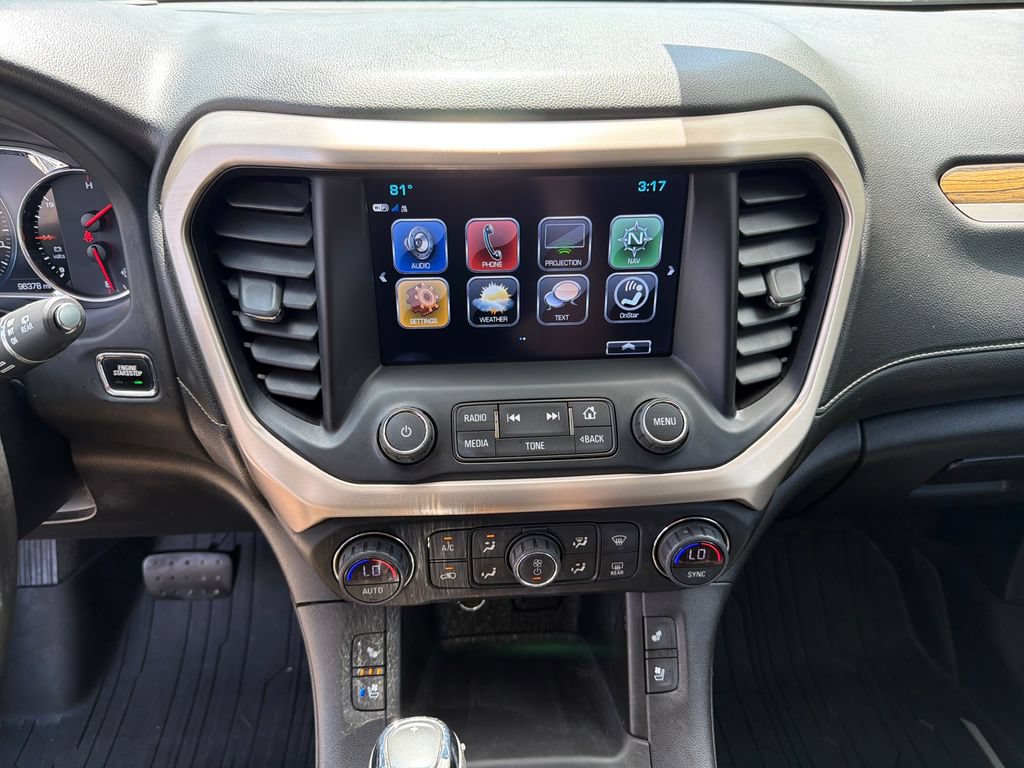 Used 2019 GMC Acadia Denali w/ Technology Package FWD image 24