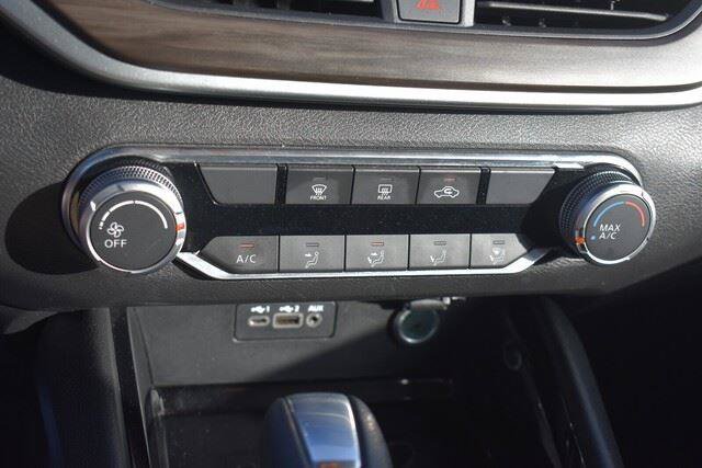 Used 2024 Nissan Altima 2.5 SV FWD image 29