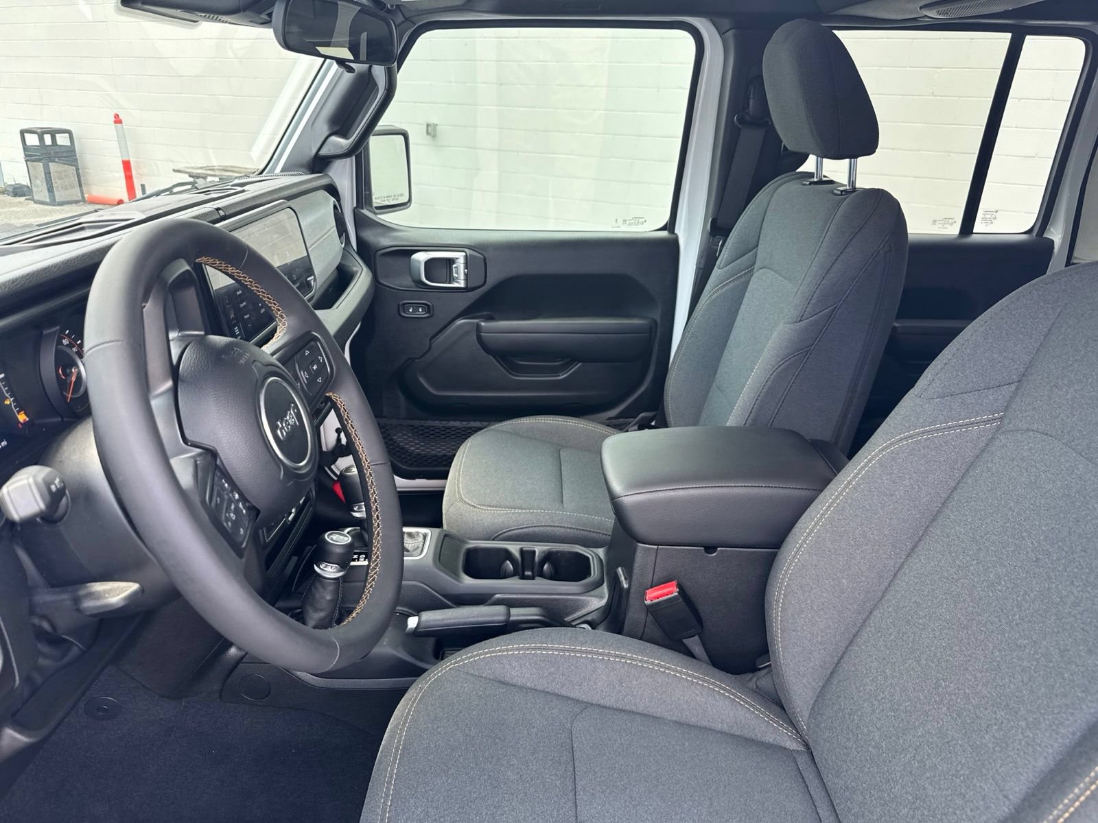 Used 2024 Jeep Wrangler Unlimited Sport AWD/4WD image 20