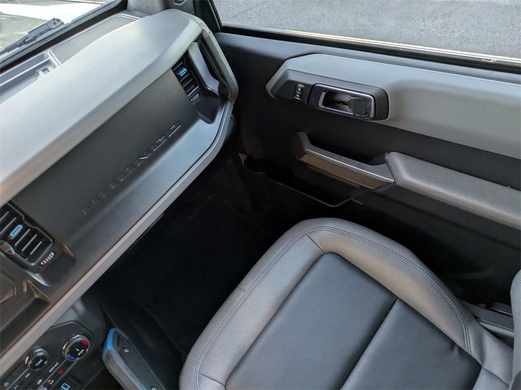 Used 2022 Ford Bronco Wildtrak image 17