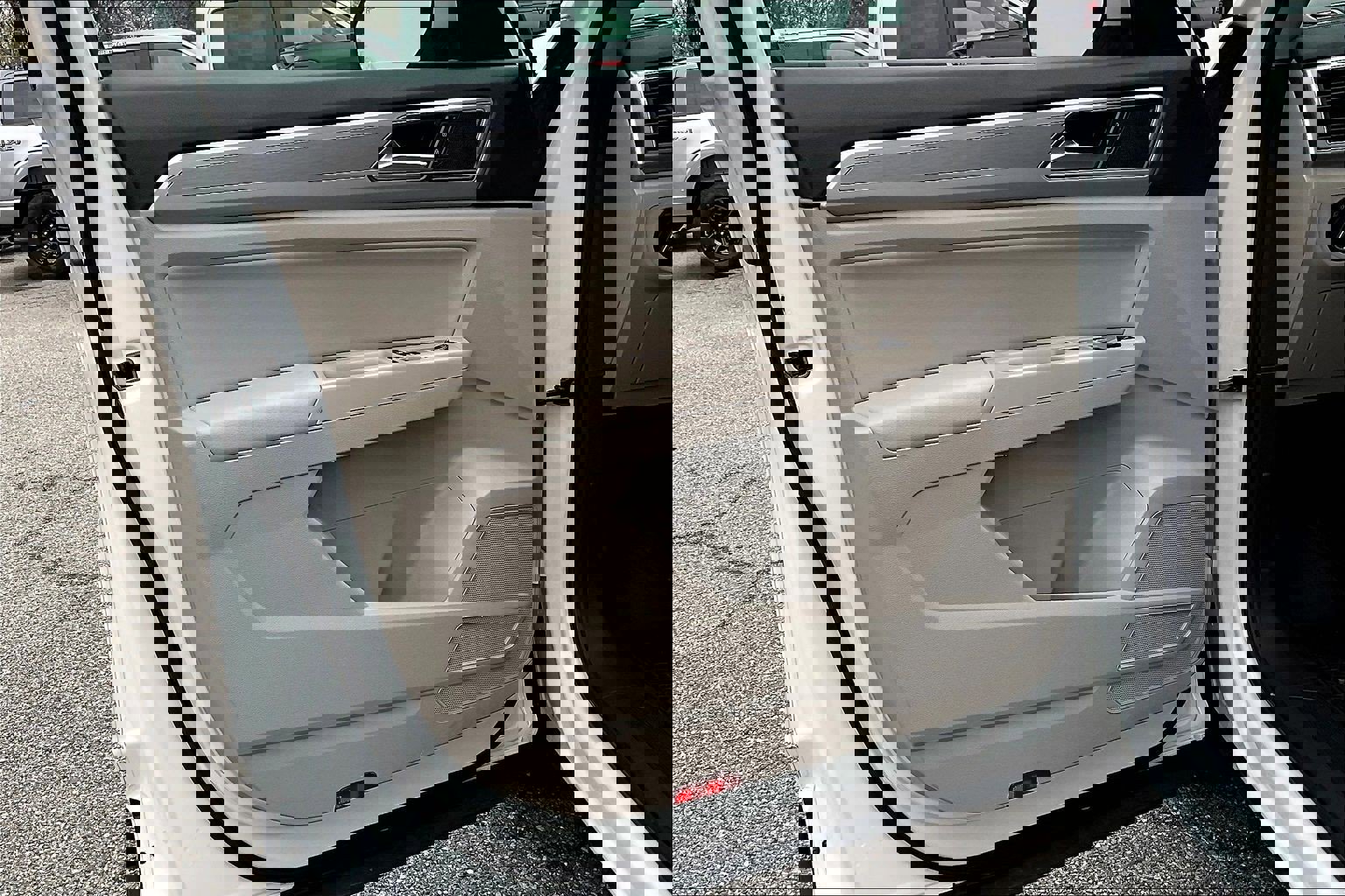 Used 2018 Volkswagen Atlas SE image 21