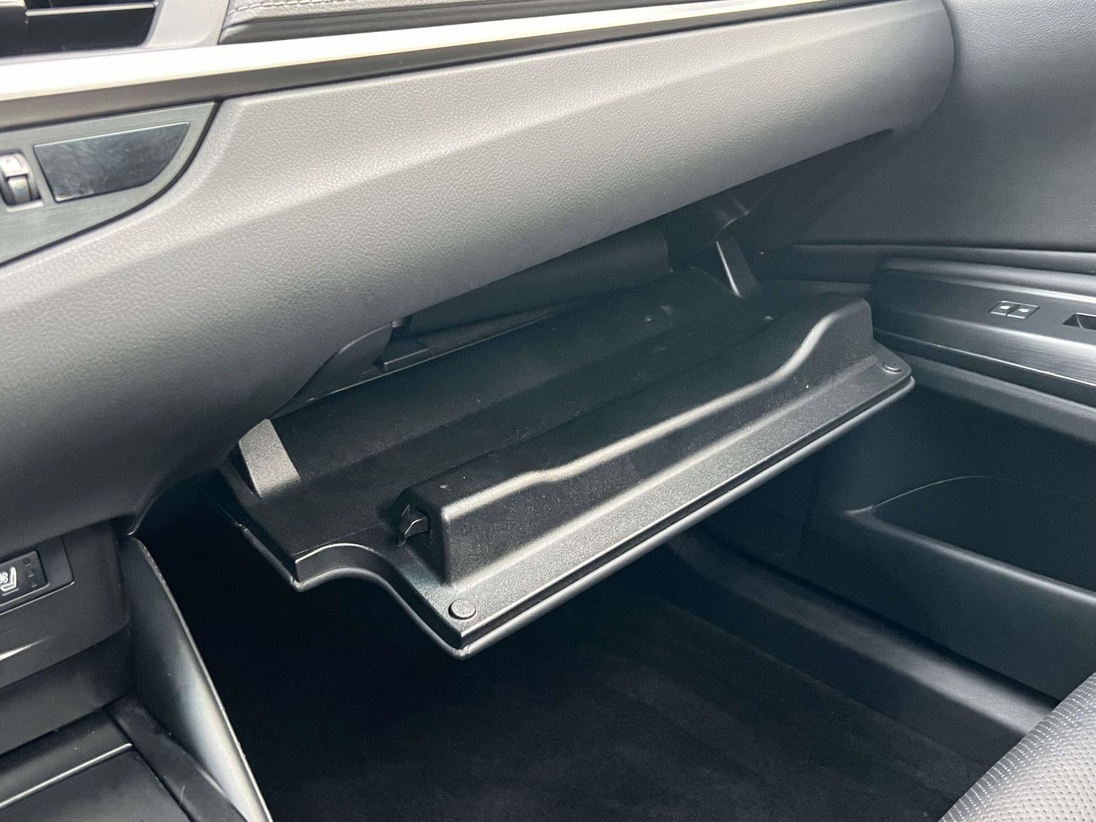 Used 2021 Lexus ES 350 w/ Premium Package image 10