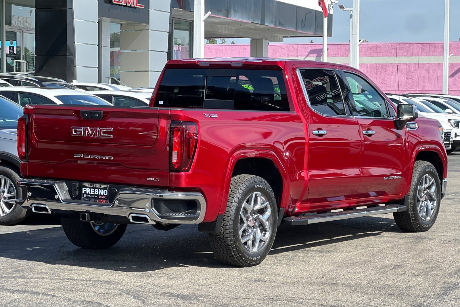 New 2026 GMC Sierra 1500 SLT w/ SLT Premium Plus Package AWD/4WD image 5