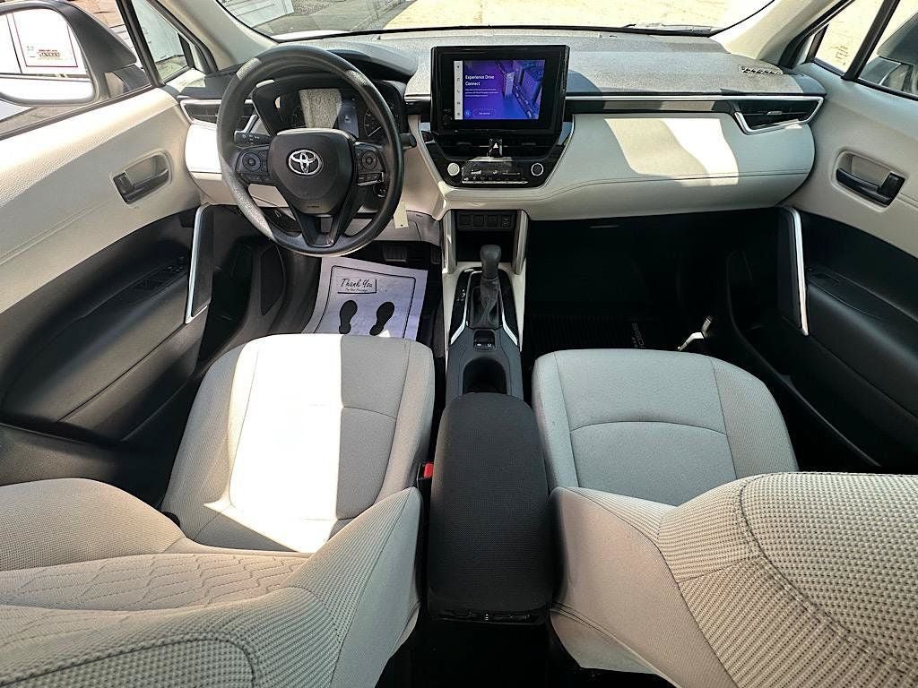 Certified 2024 Toyota Corolla Cross L FWD image 15