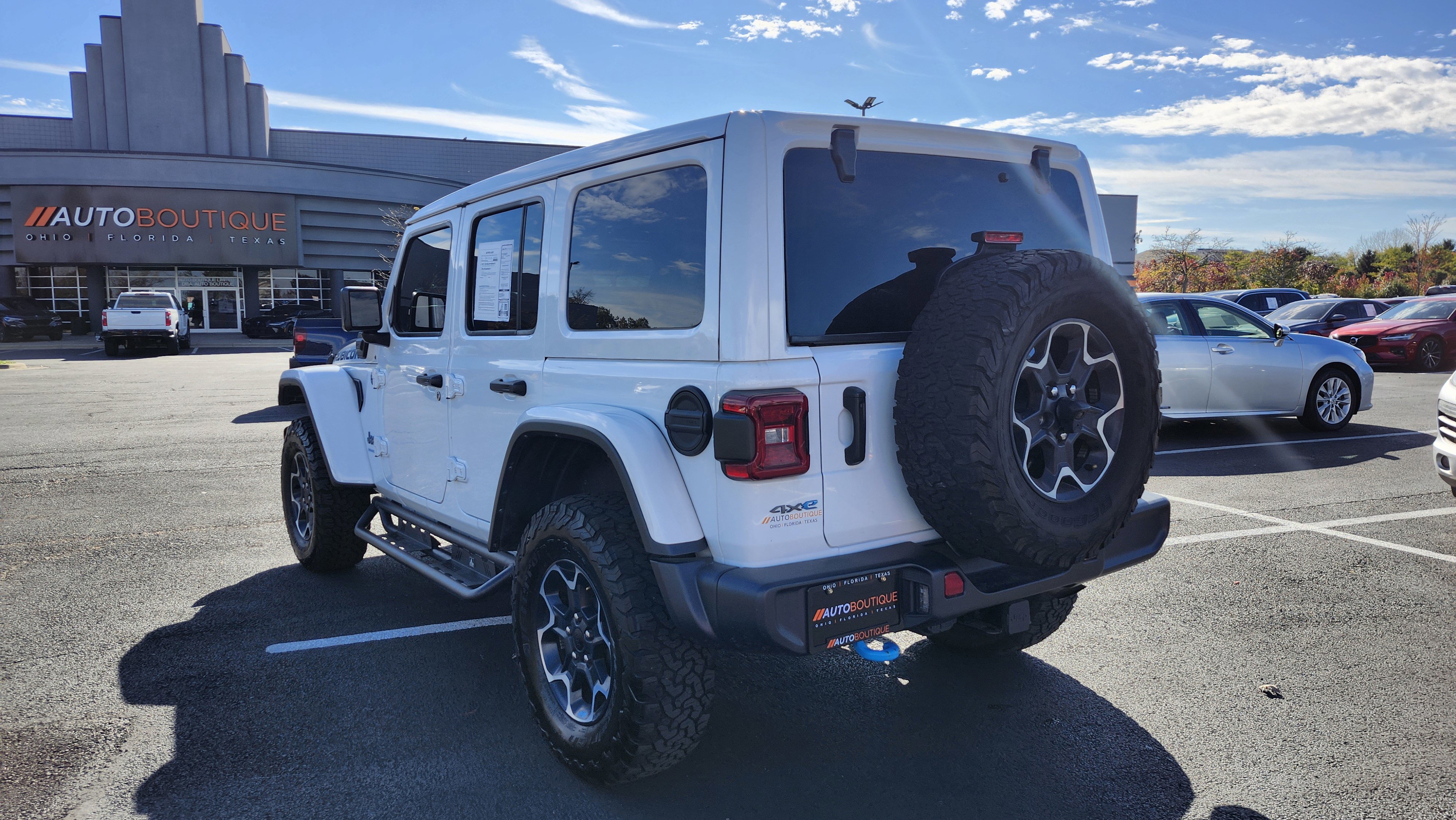 Used 2023 Jeep Wrangler Unlimited Rubicon 4xe w/ Cold Weather Group image 10