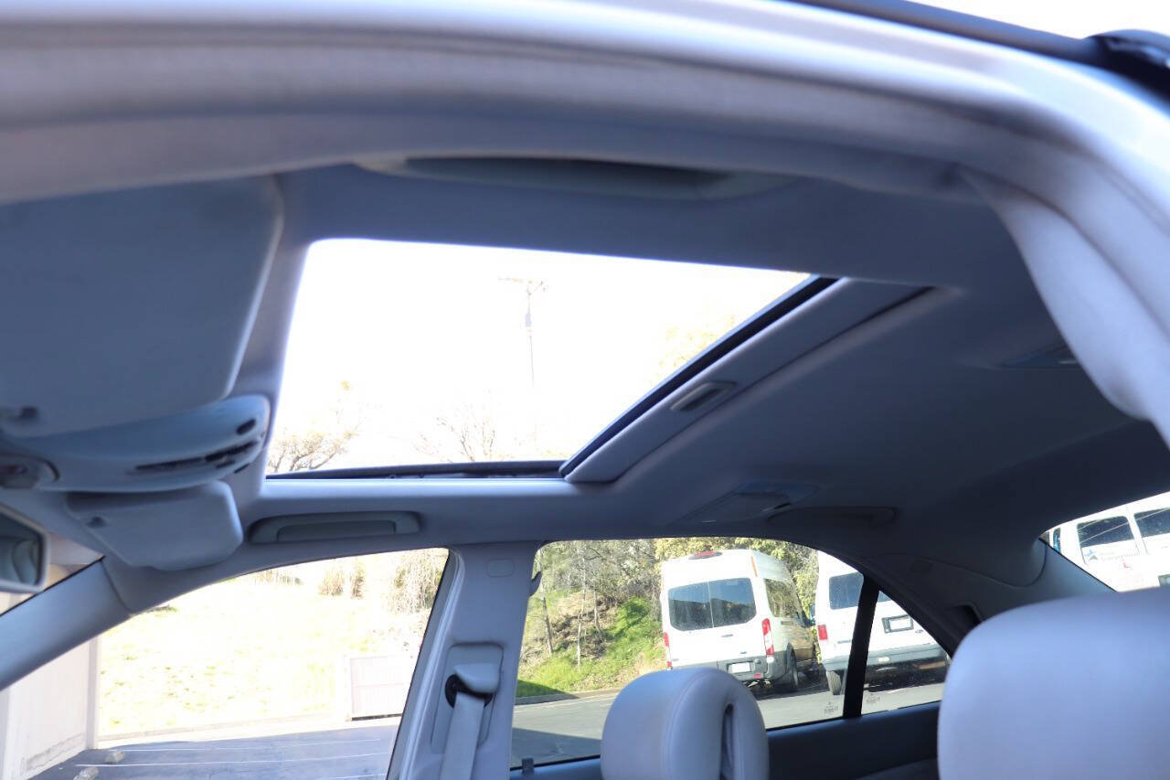 Used 2003 Mercedes-Benz S 500 4MATIC image 28