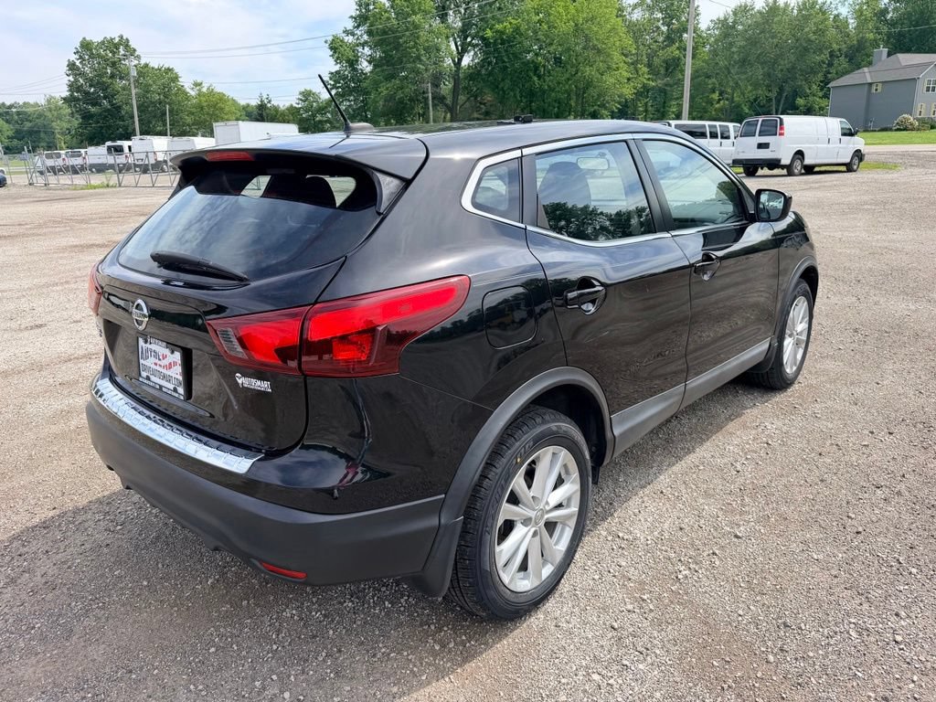 Used 2017 Nissan Rogue Sport S w/ S Appearance Package FWD image 7