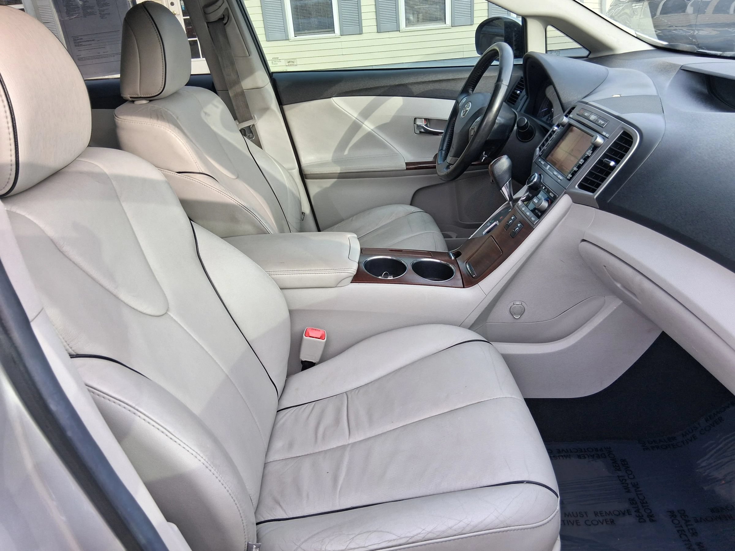Used 2012 Toyota Venza XLE FWD image 24