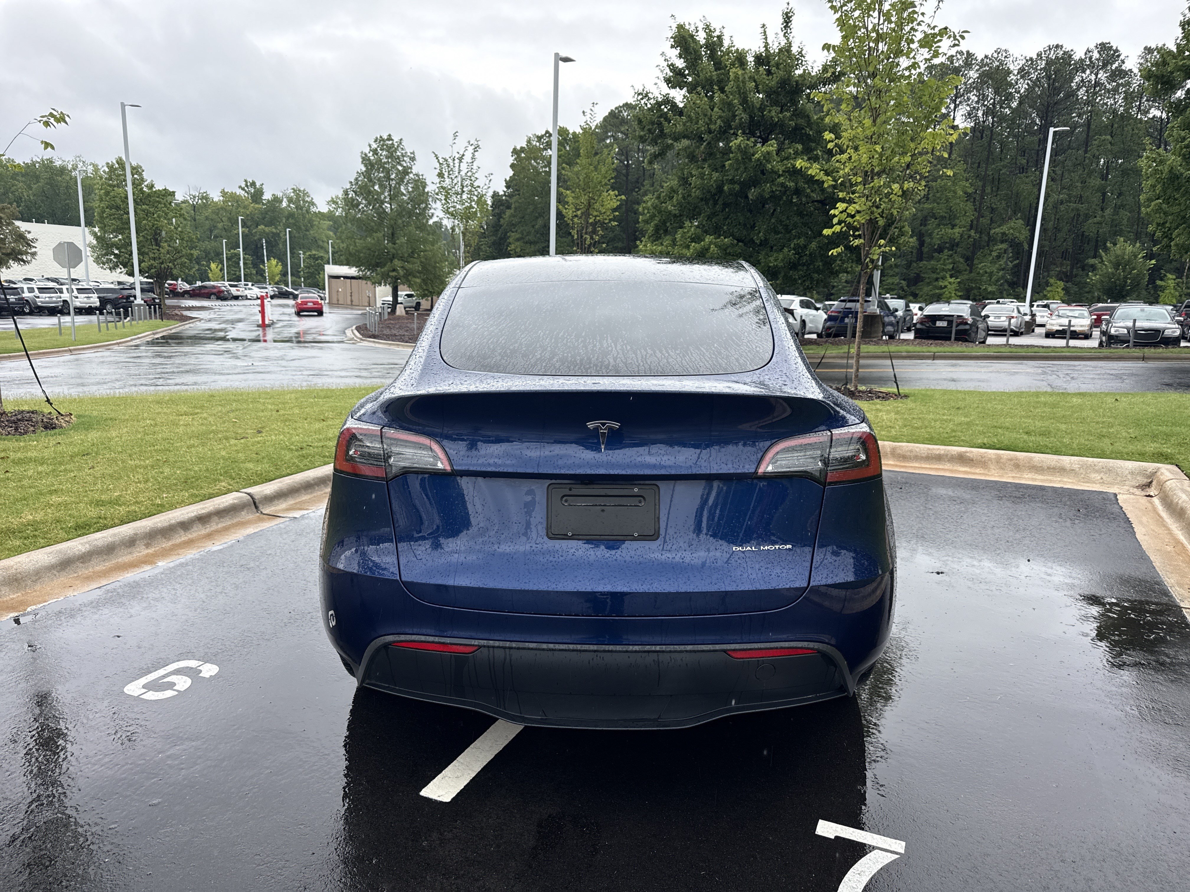 Used 2023 Tesla Model Y Long Range AWD/4WD image 9