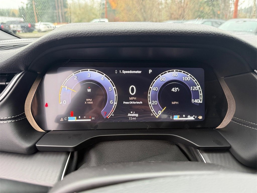 New 2025 Jeep Grand Cherokee Altitude image 14