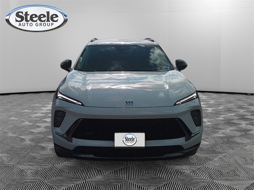 Used 2024 Buick Envision Sport Touring image 8