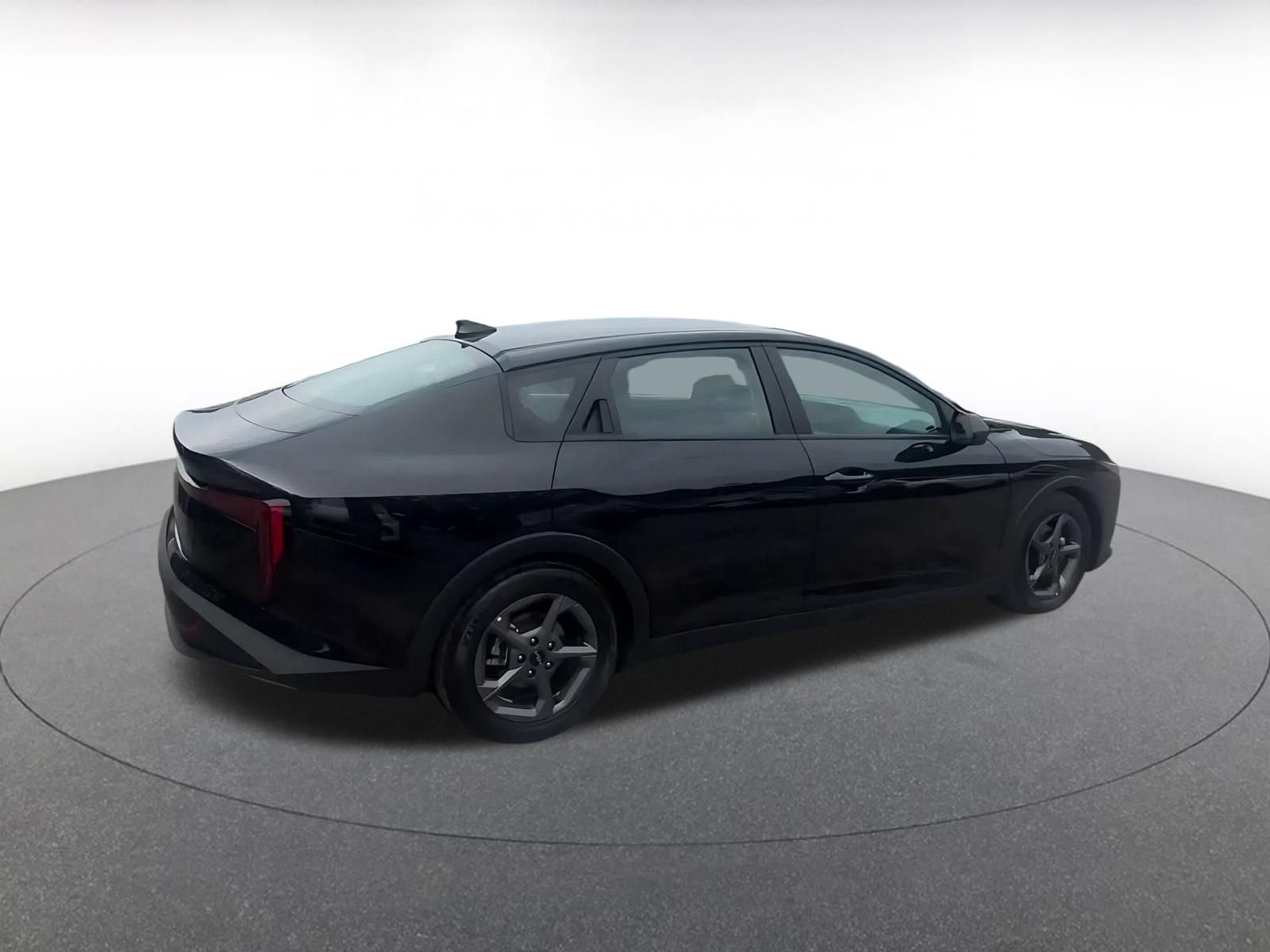 Used 2025 Kia K4 FWD image 14