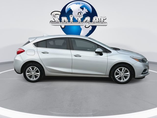 Used 2018 Chevrolet Cruze LT w/ Convenience Package image 10