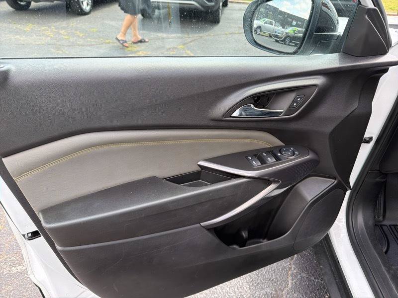 Used 2025 Chevrolet Trax ACTIV w/ Driver Confidence Package FWD image 10