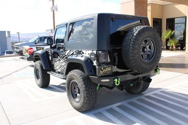 Used 2012 Jeep Wrangler Sahara w/ Connectivity Group AWD/4WD image 5