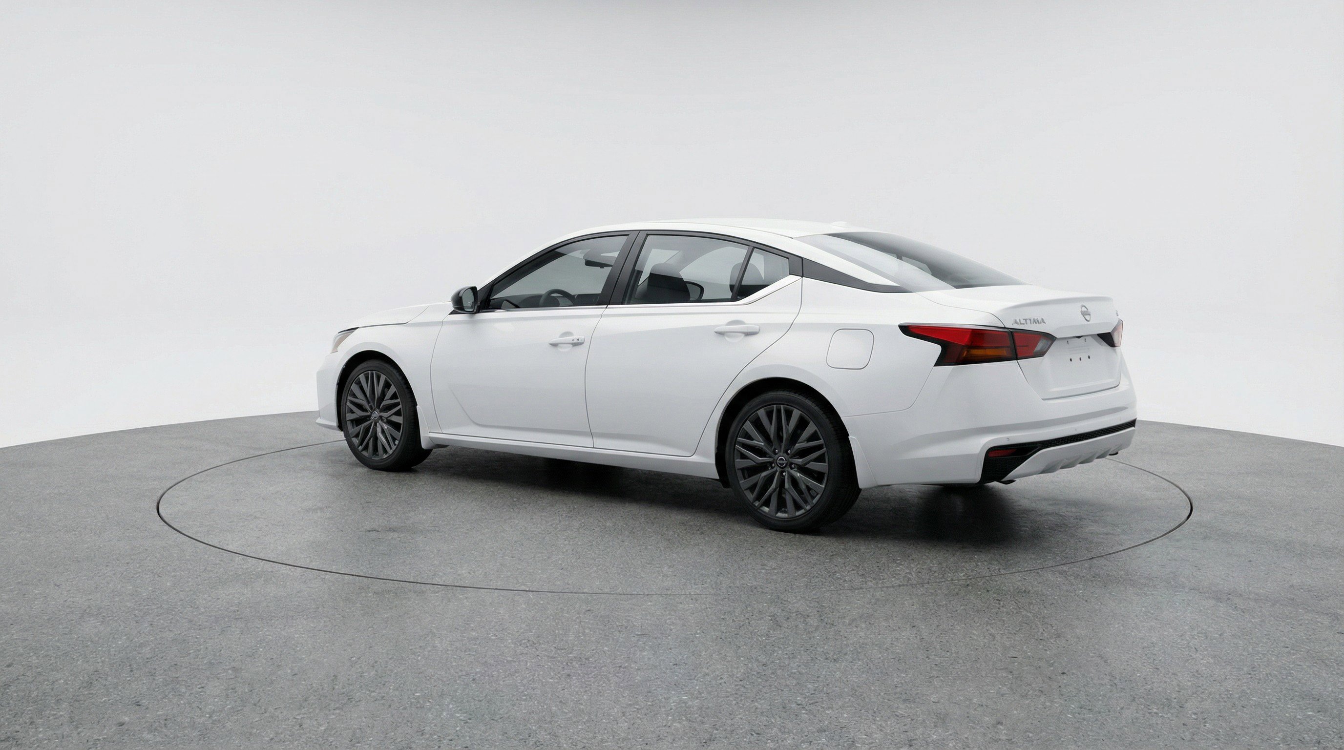 Used 2025 Nissan Altima 2.5 SV image 6