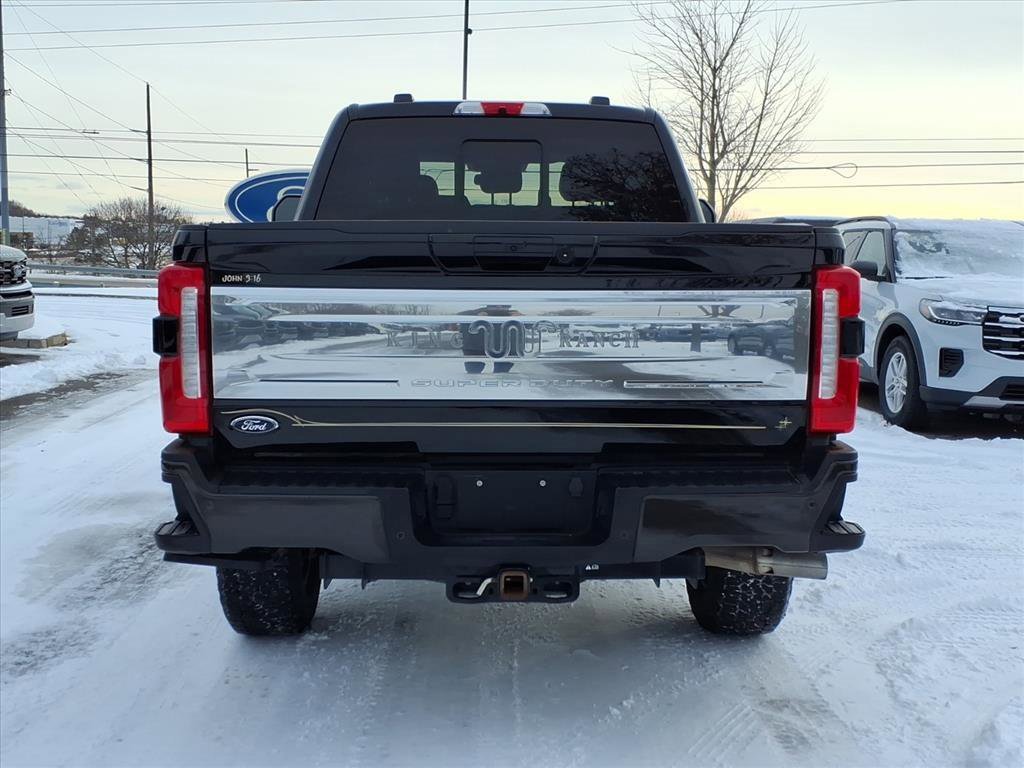 Used 2024 Ford F350 King Ranch image 4