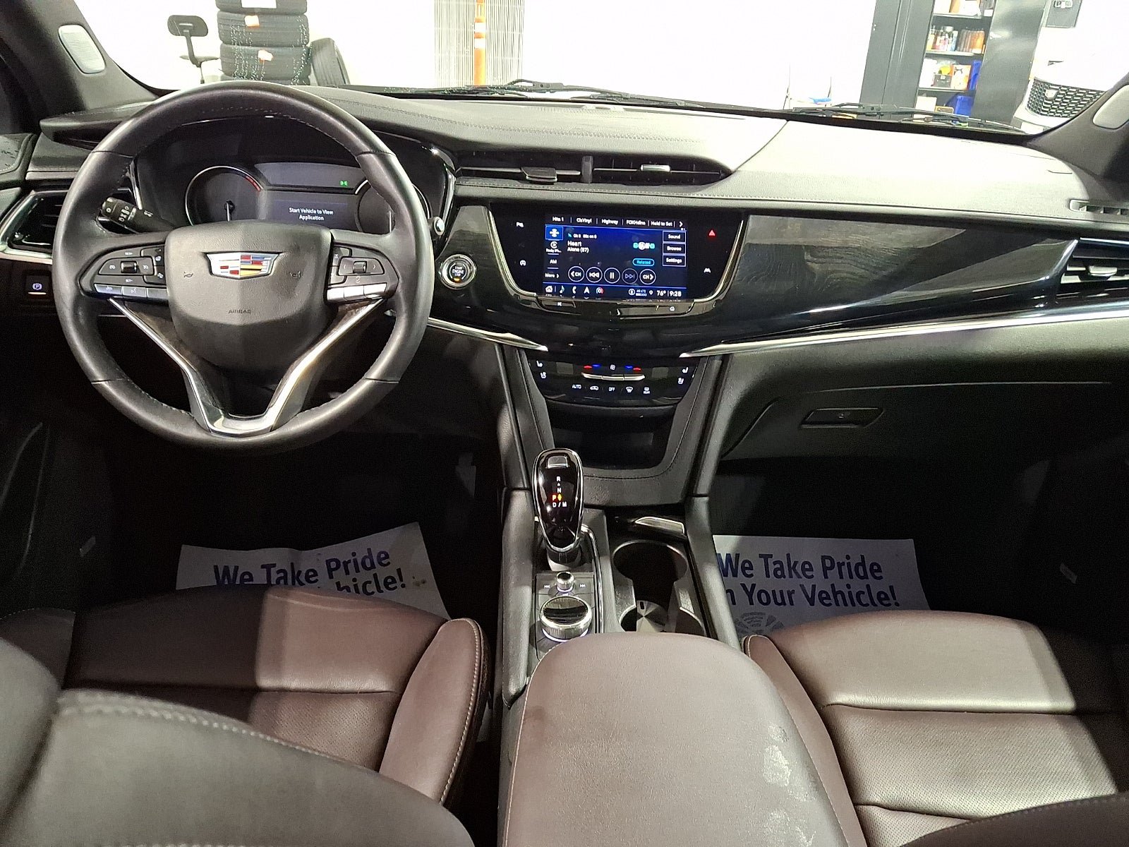 Certified 2023 Cadillac XT6 Premium Luxury AWD/4WD image 18