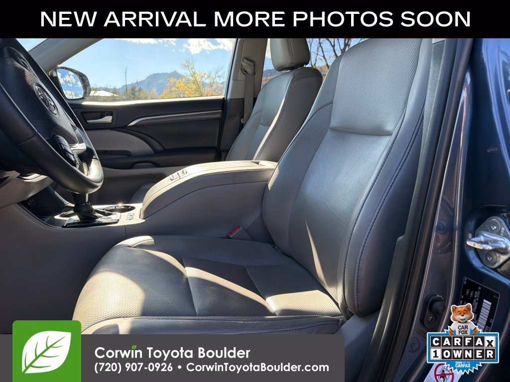 Used 2019 Toyota Highlander Limited AWD/4WD image 10