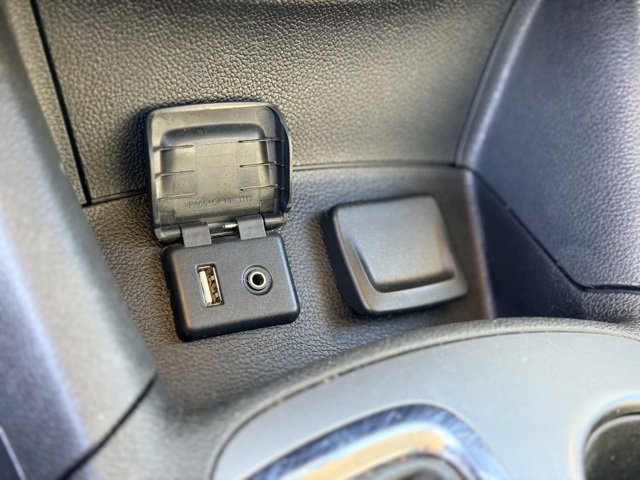 Used 2017 Chevrolet Cruze LT w/ Convenience Package image 15