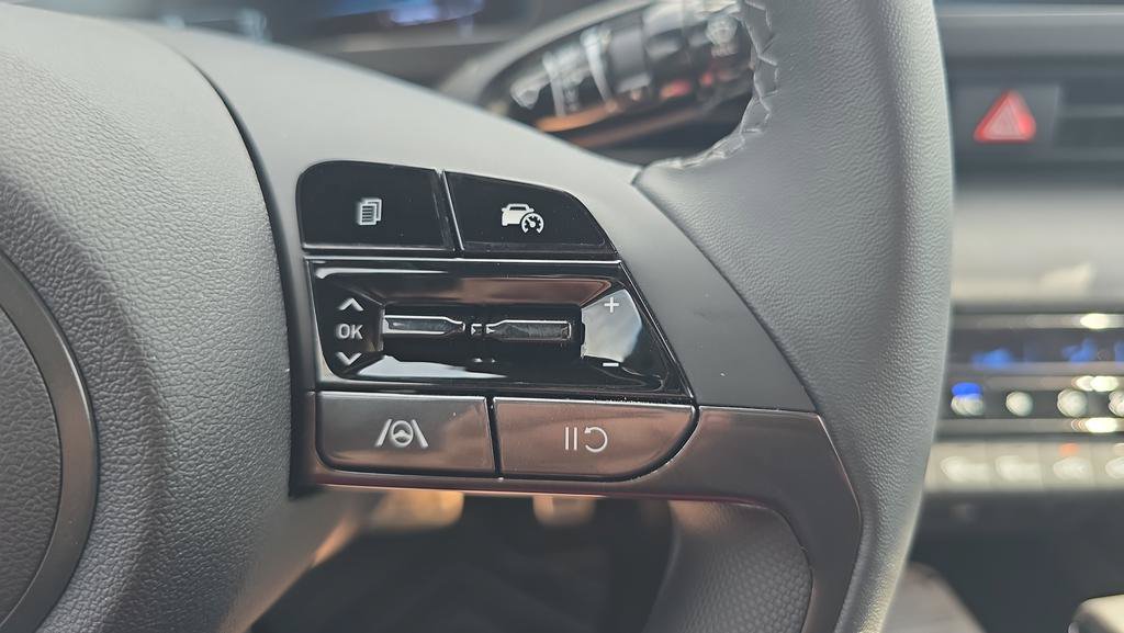 New 2026 Hyundai Elantra Sport FWD image 13