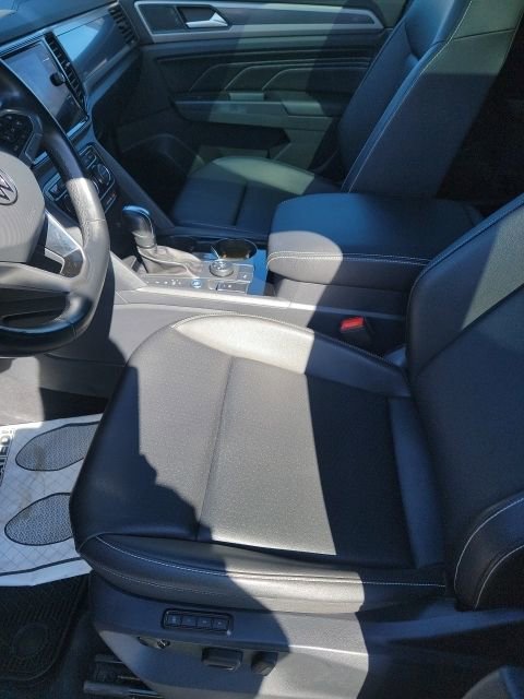 Used 2020 Volkswagen Atlas Cross Sport SEL image 9