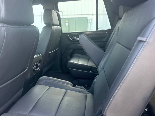 Used 2023 Chevrolet Tahoe Z71 w/ Luxury Package AWD/4WD image 4
