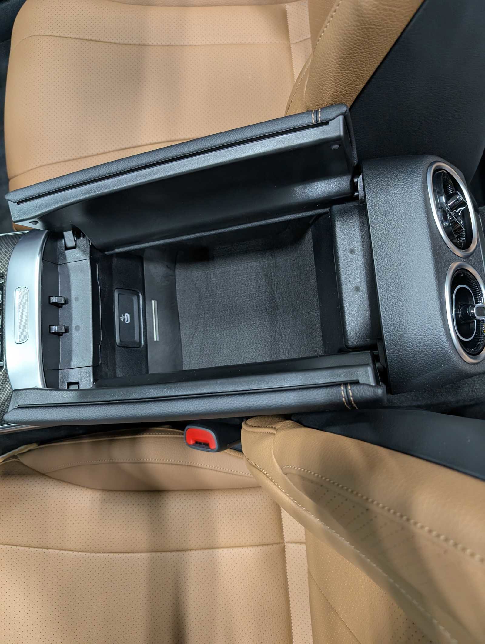 New 2026 Mercedes-Benz CLE 300 4MATIC Cabriolet image 17