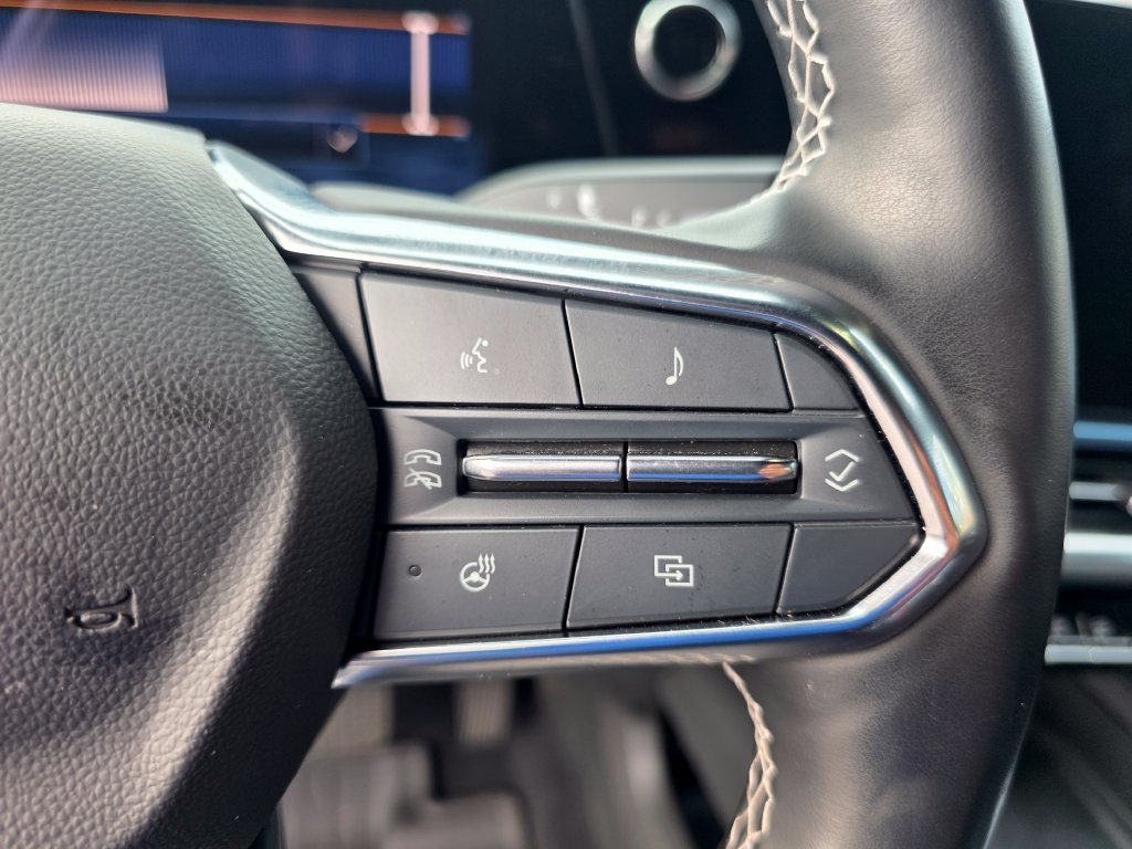 Certified 2024 Chevrolet Equinox EV LT FWD image 24
